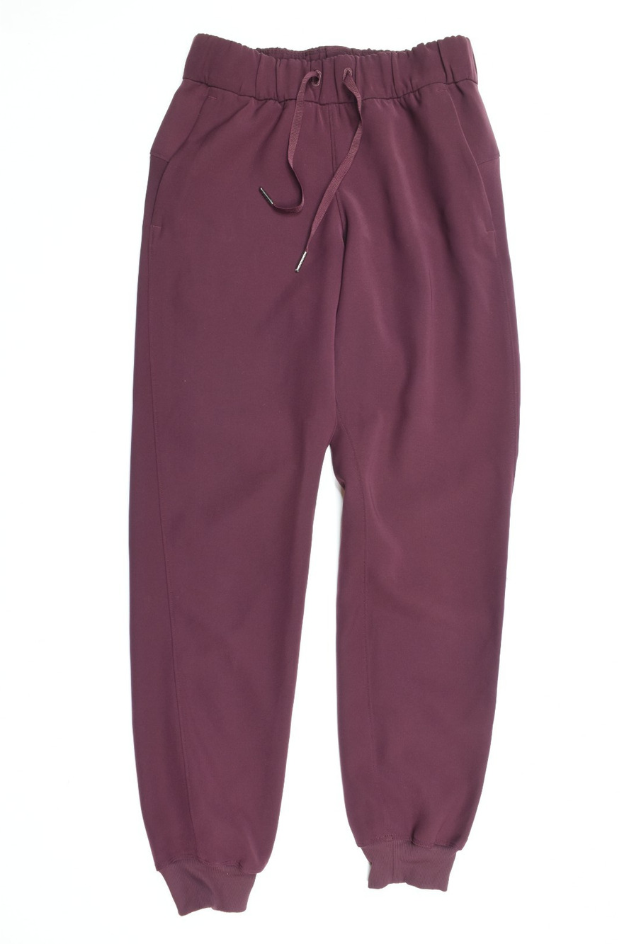 Lululemon On the Fly Joggers Womens 2 Maroon Mid-Rise Stretch Pull-On Slim